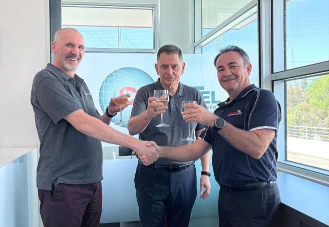 CoverTel Telecommunications Group and Phase Pacific Join Forces to Enhance Telecommunications Solutions 1 Bruno, Frank, and John raise a toast as Phase Pacific and CoverTel join forces.